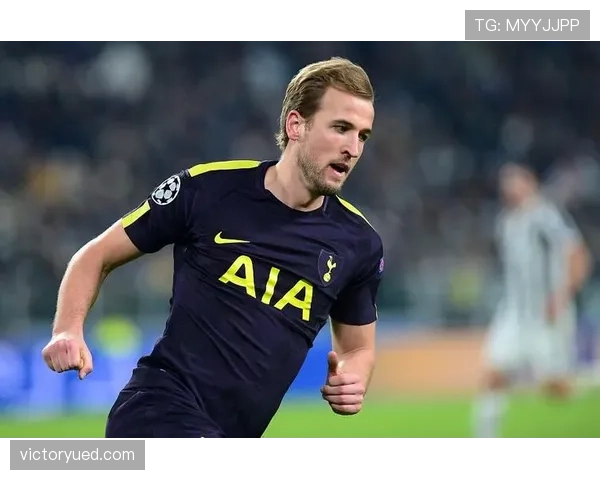 前插抢点并直塞撕裂防线，凯恩本赛季更偏组织型