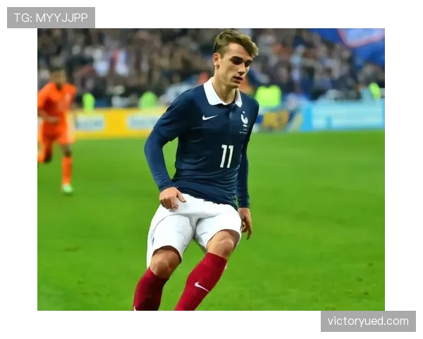 格列兹曼与齐达内：法国核心中场技术风格与战术角色差异解析