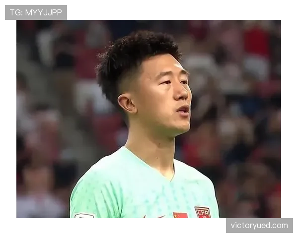 接管中场直塞撕后防，本赛季更偏组织，胜过以往插上