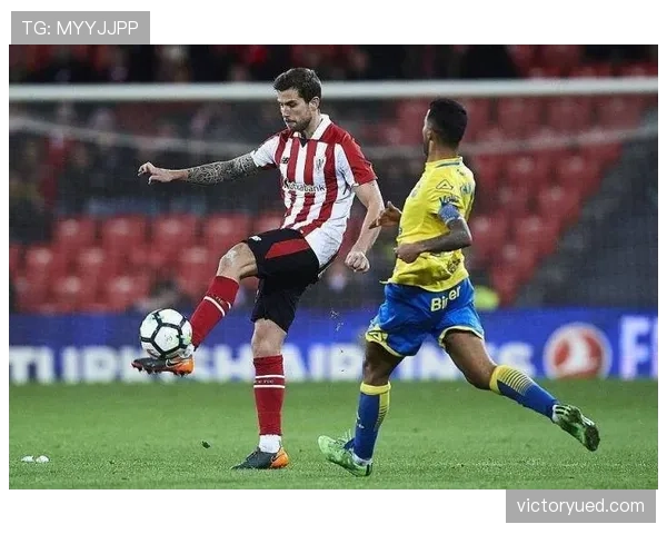 伊尼戈·马丁内斯如何奠定毕尔巴鄂传奇地位：防守核心作用与生涯表现深度解析